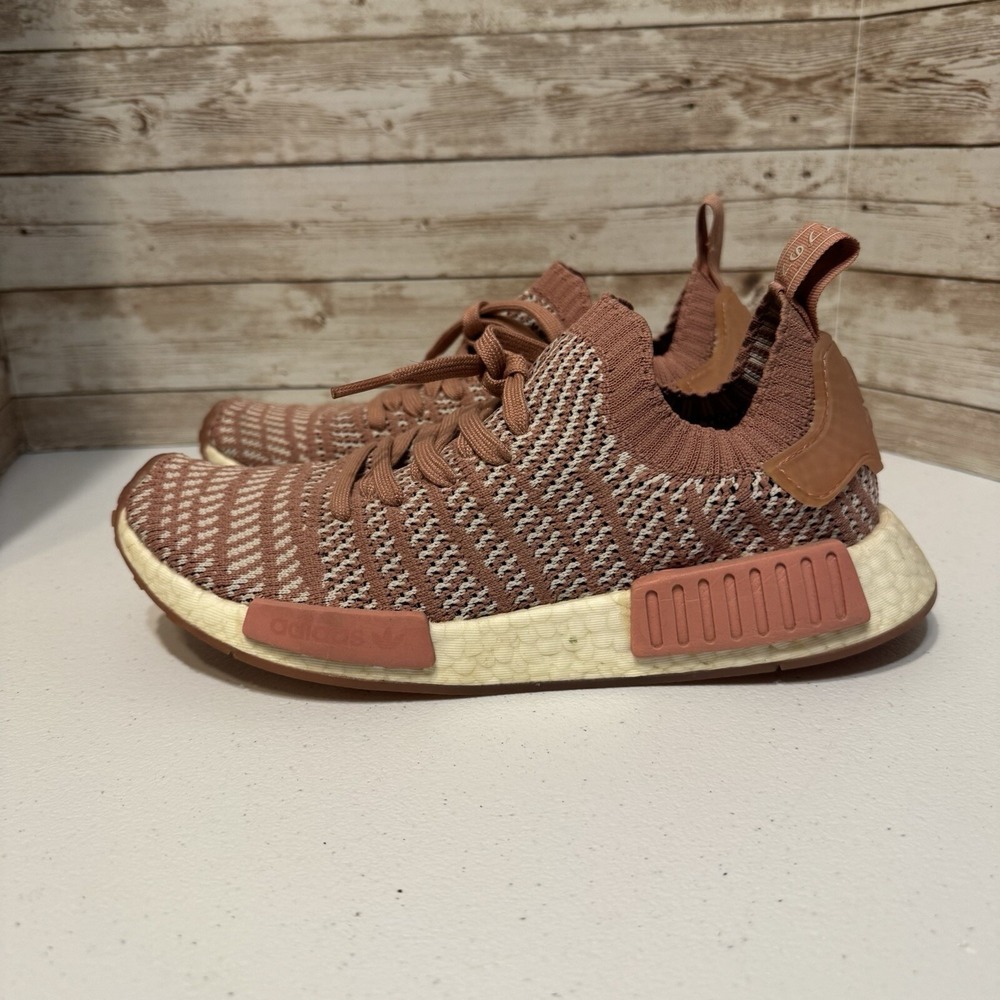 Adidas NMD R1 STLT Primeknit Women's Size 8‎ Running Shoes Pink